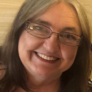 Meet your Posher, Carolyn